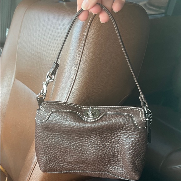 Coach Legacy Turn-Lock Wristlet - Picture 3 of 8